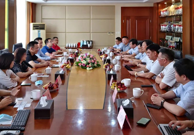 公司與融信集團開展“總對總”交流