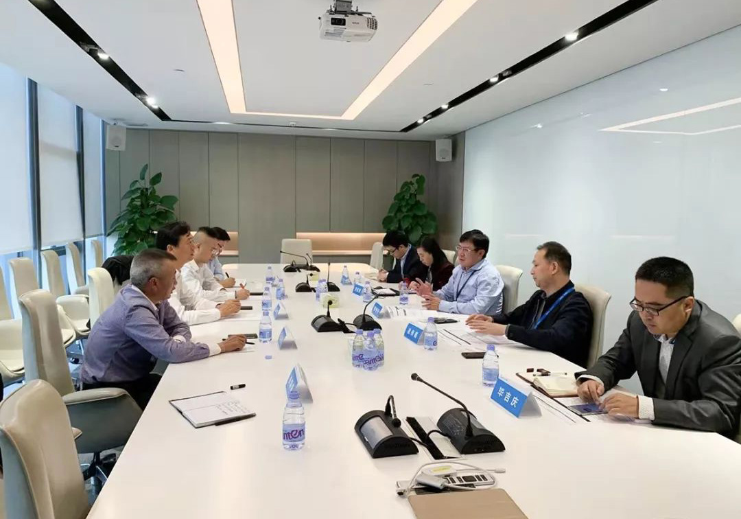 公司總裁陳永明率隊與美的置業(yè)開展“總對總”高層交流
