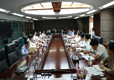 海安市委書記于立忠率隊調研蘇中集團